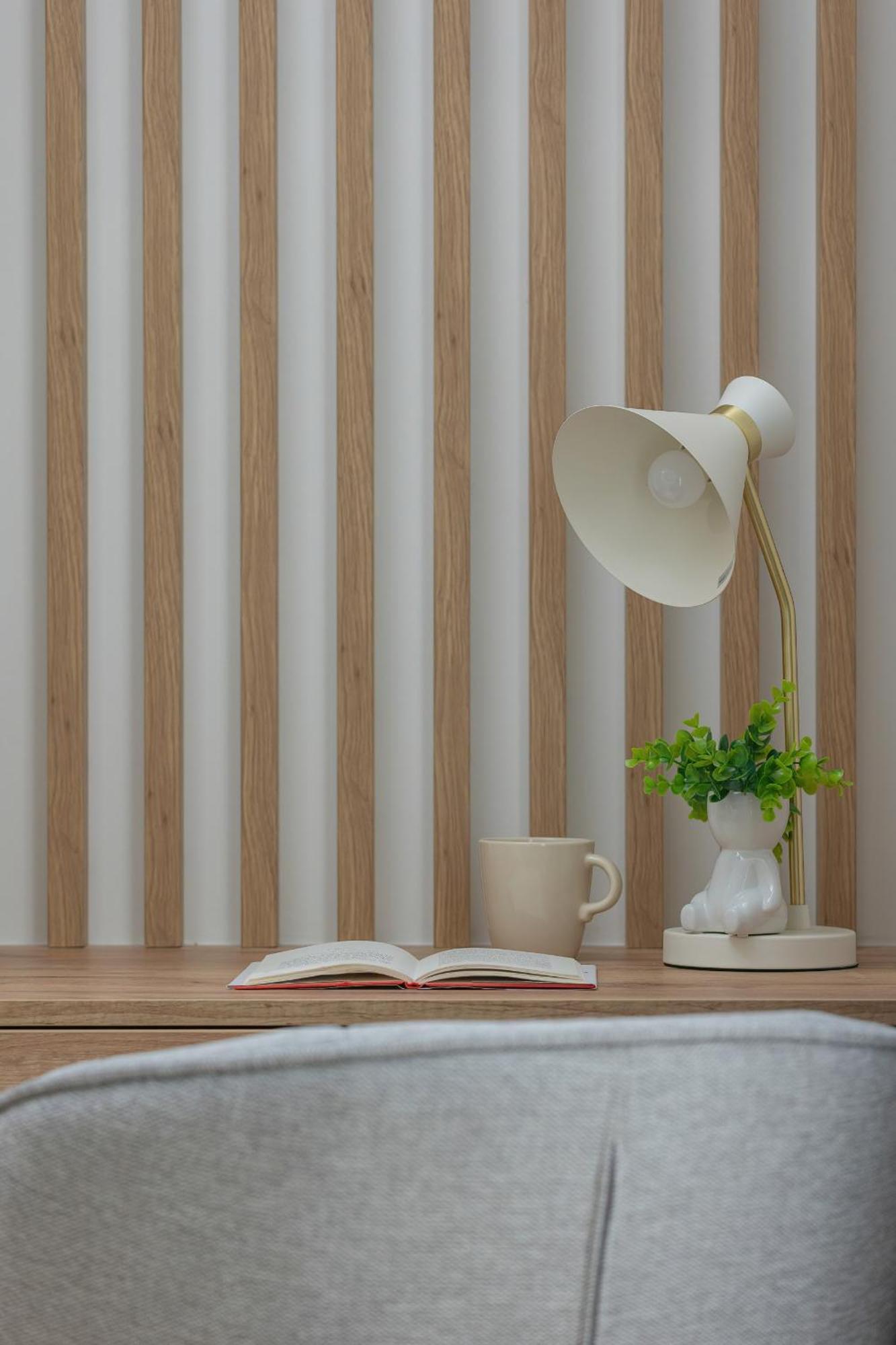 Cozy Orawska With Balcony By Renters Apartment Krakow